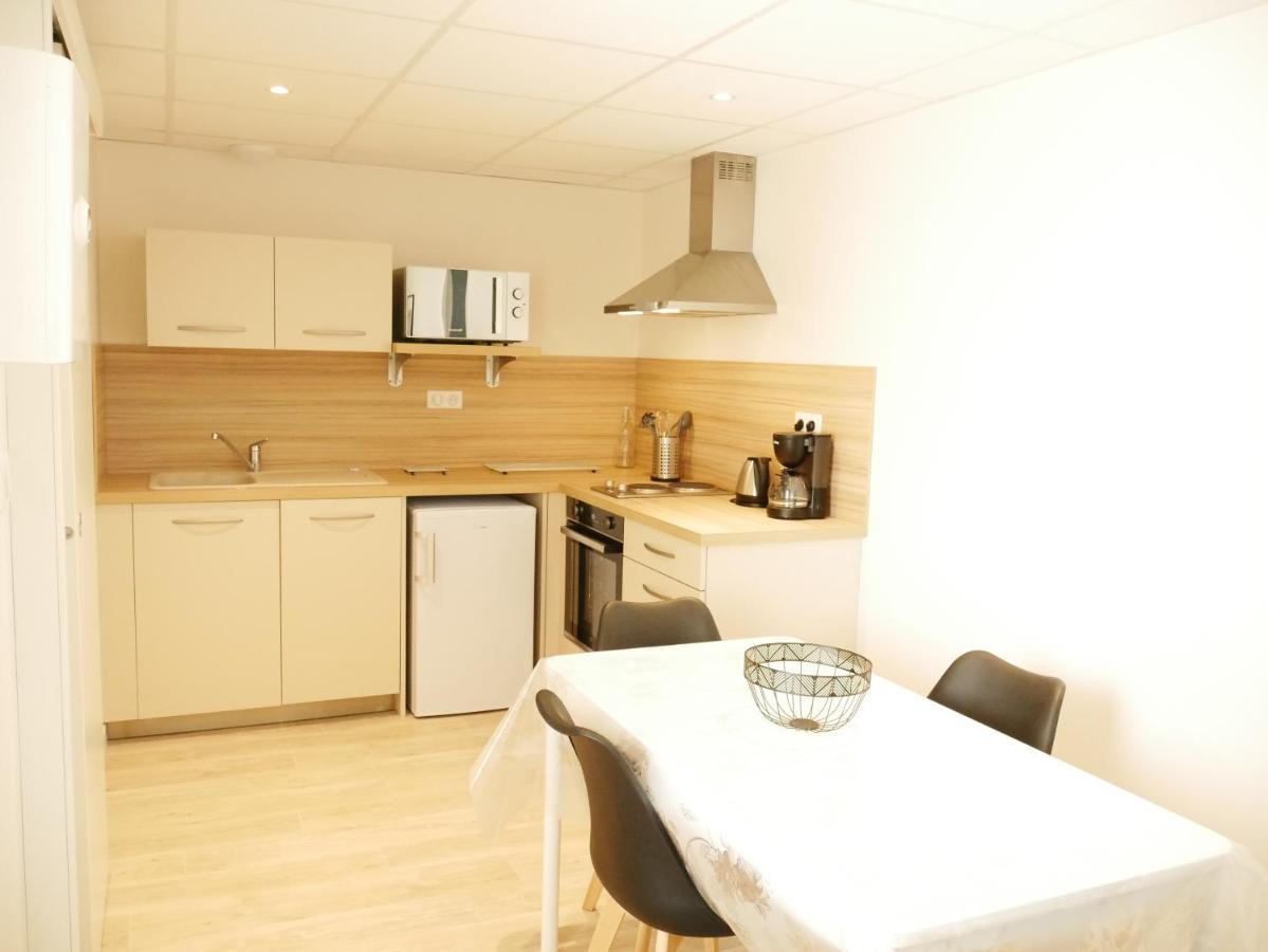 Appartement Avec Chambre - Entree Spa Incluse Bourbon-Lancy Dış mekan fotoğraf
